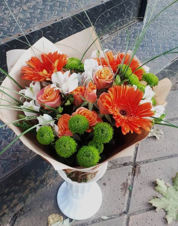 Букет цветов из: Герберы, Хризантемы, Альстромерии и Розы в Борзе