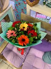 Букет цветов из:  Герберы, Хризантемы и Альстромерии #REPLACE_PRED# Борзе