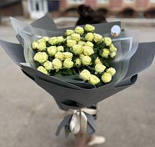 Букет Белые кустовые розы Солинеро в Борзе