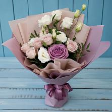 Букет цветов из:  Розы и Лизиантусы в Борзе