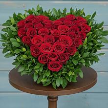 Цветочная композиция из Розы в виде сердца в Борзе