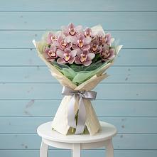 Букет цветов из:  Орхидеи и Розы в Борзе