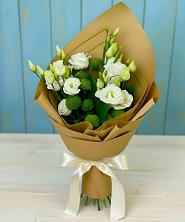 Букет цветов из:  Хризантемы и Лизиантусы в Борзе