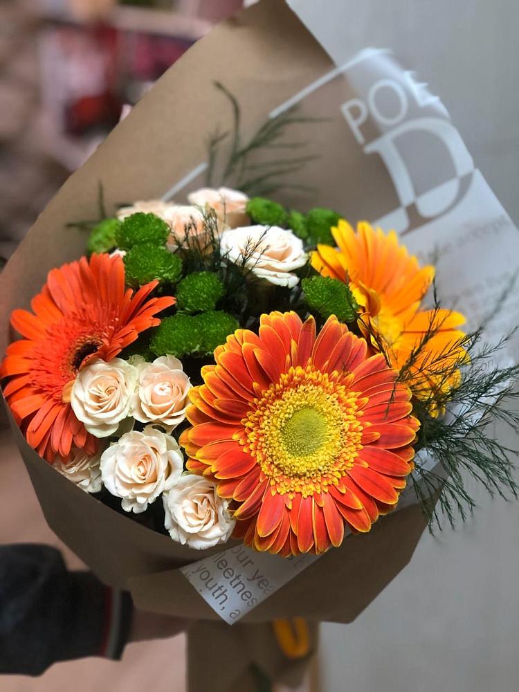 Букет цветов из: Герберы, Хризантемы и Розы в Борзе