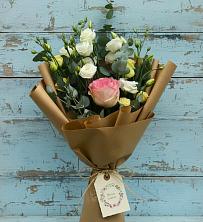Букет цветов из:  Розы и Лизиантусы в Борзе