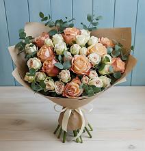 Букет цветов из:  Альстромерии и Розы в Борзе